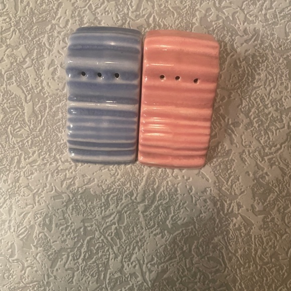 Kentucky salt and pepper shakers - Picture 2 of 6